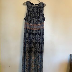 Sleeveless London Times fun print maxi dress